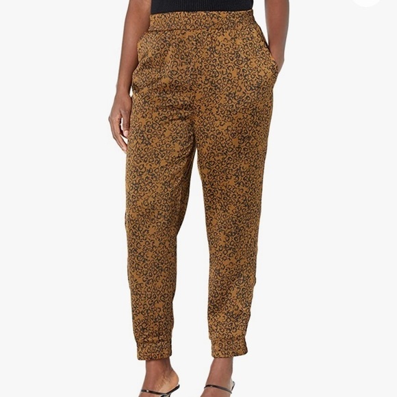 Cupcakes & Cashmere Rey Jogger Pants Size XS - Picture 1 of 10